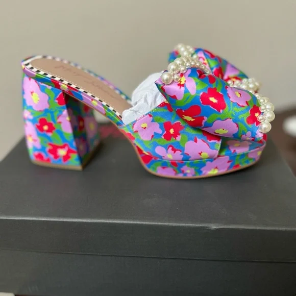 Betsey Johnson Maccie Block
Heel Sandals new size 8/5.         #33 - Picture 2 of 6